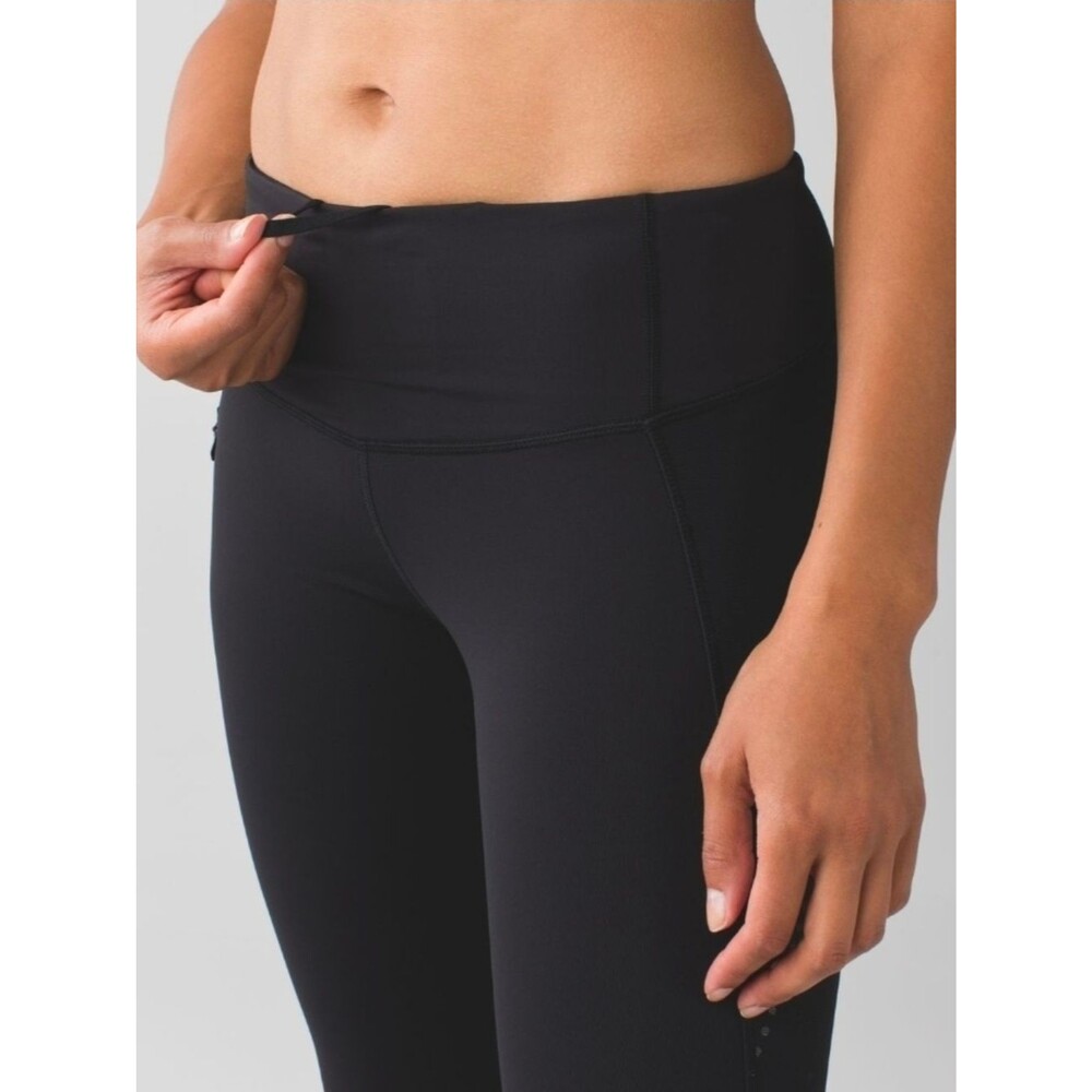 Lululemon Stop At Nothing Crop Black Leggings Size 6 - Picture 8 of 11